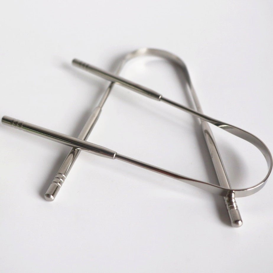 The Ayurveda Tradition Of Tongue Scraping - Plastic Free Amsterdam